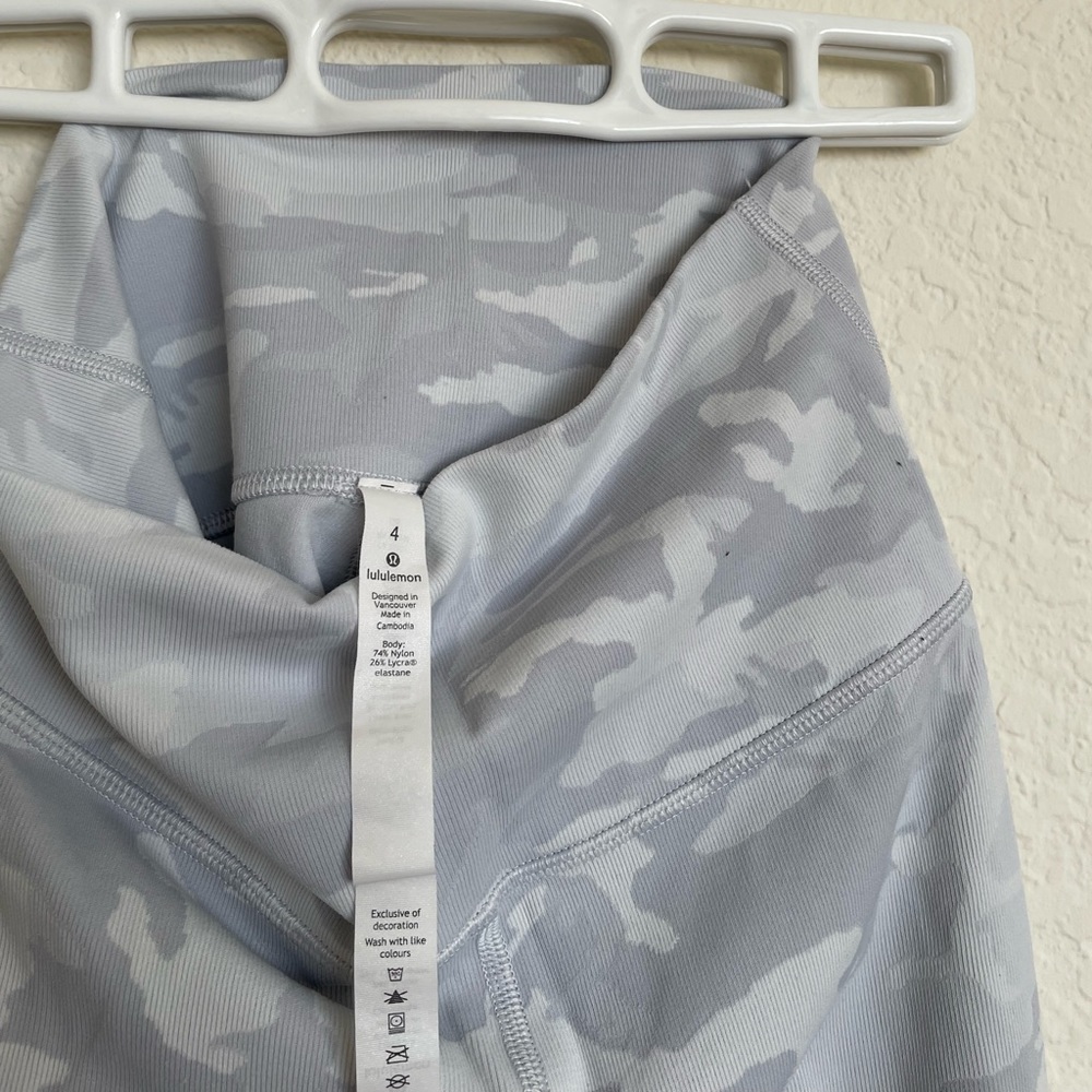 LULULEMON - Picture 3 of 4